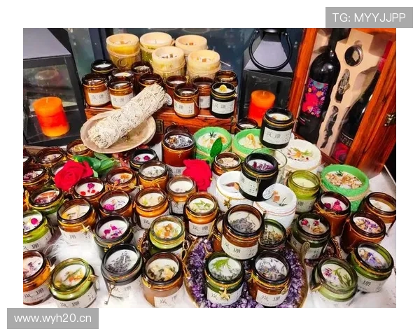 卢玉菲的化妆台，那一堆瓶瓶罐罐光买一个月工资就够我喝三年咖啡了吧？