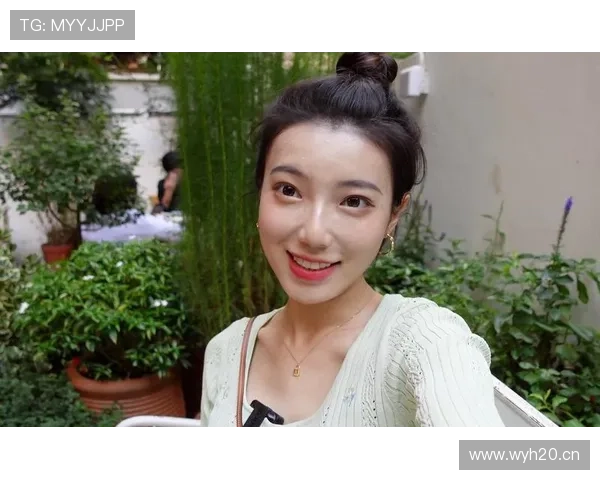 安洗莹每天吃五顿饭还瘦成闪电，我啃三天苹果都胖两斤